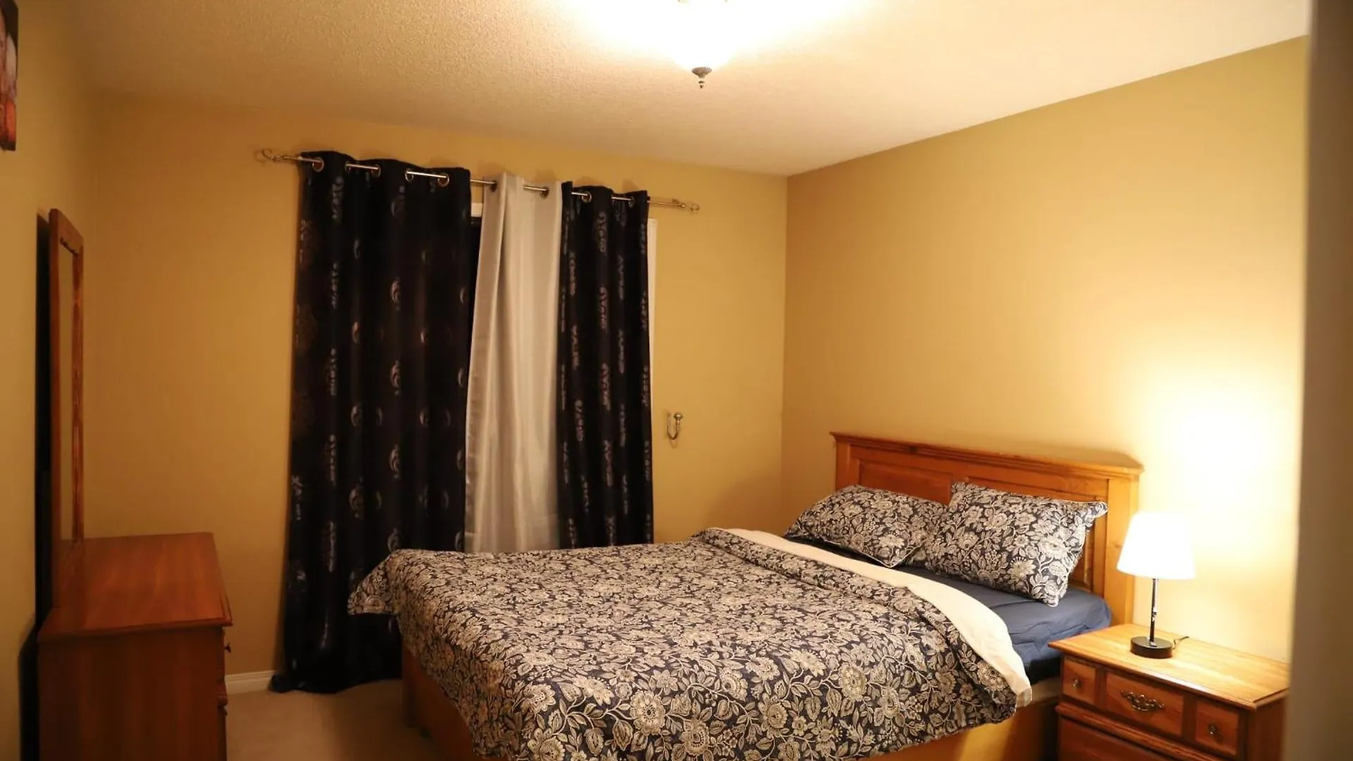 We 4 You 3Bed 6 Sleep Ac Free Garage Parking location