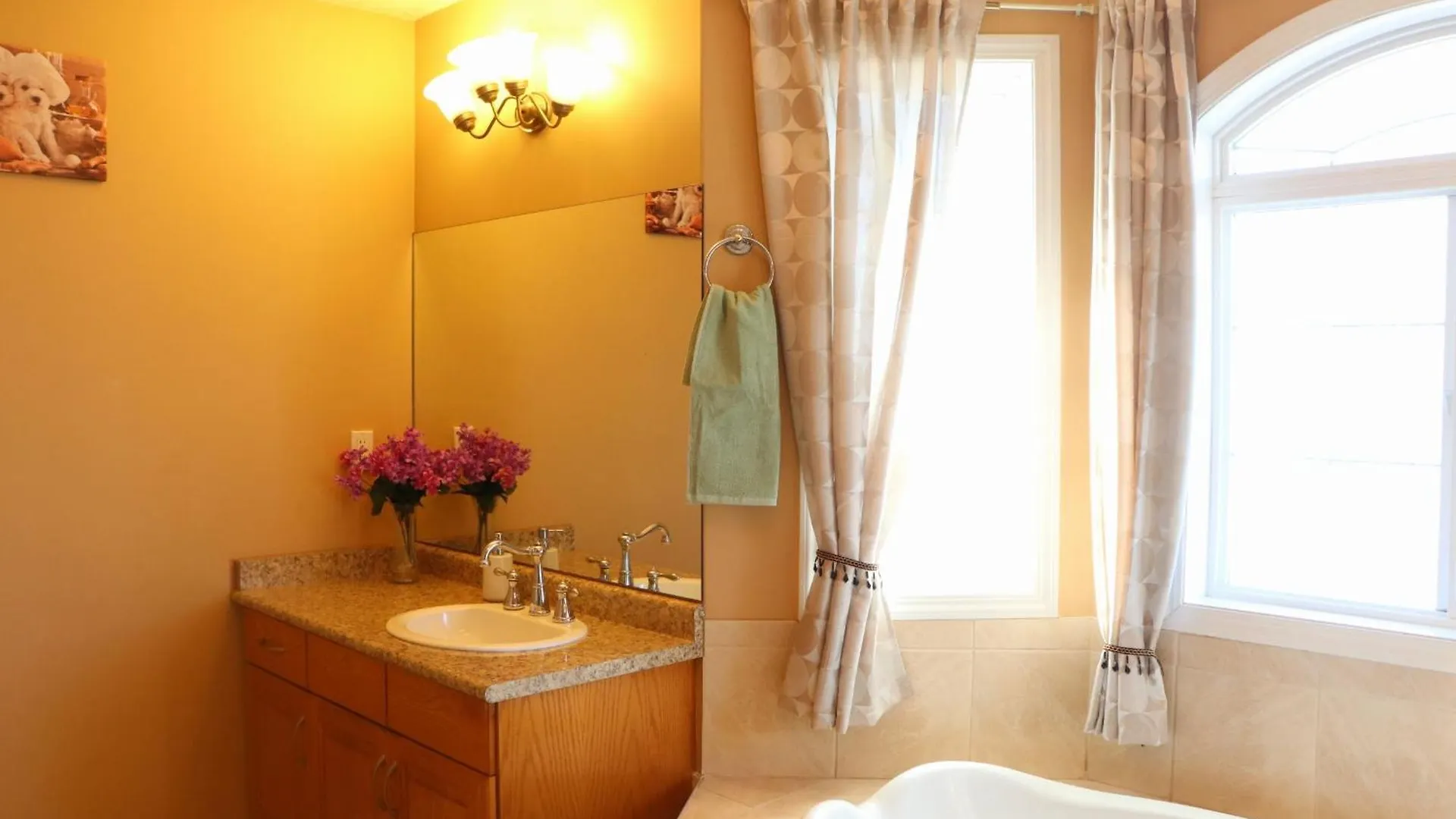 We 4 You 3Bed 6 Sleep Ac Free Garage Parking Villa Edmonton